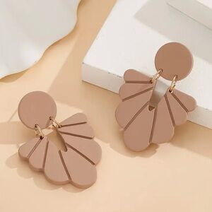 New in Package Tan Acrylic Dangle Earrings